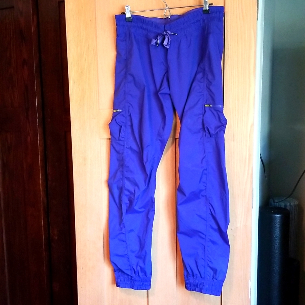 lululemon nylon joggers size 10